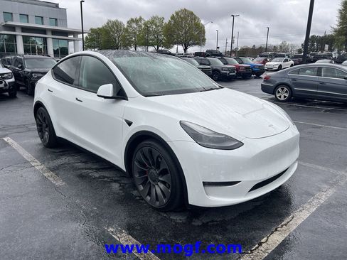 Used 2022 Tesla Model Y Performance image 4