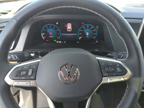 New 2026 Volkswagen Atlas Cross Sport SEL image 9