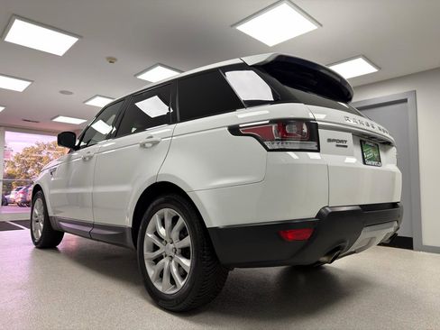 Used 2017 Land Rover Range Rover Sport HSE AWD/4WD image 5