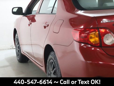 Used 2010 Toyota Corolla LE image 6
