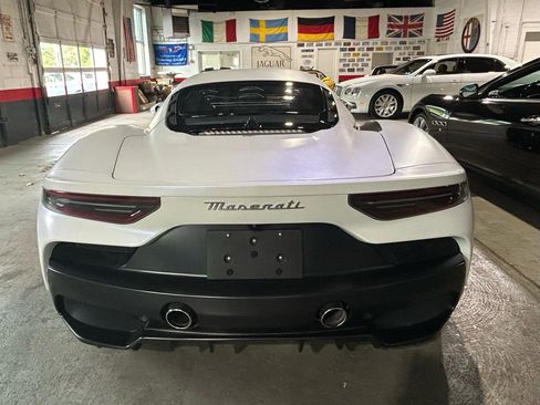 Used 2022 Maserati MC20 Coupe RWD image 4