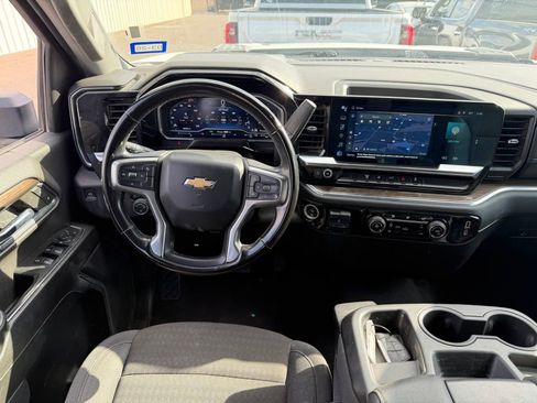 Used 2024 Chevrolet Silverado 3500 LT image 13