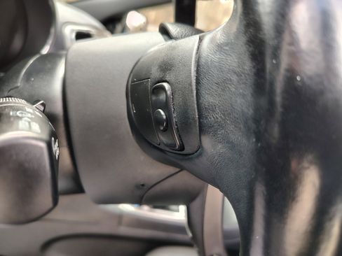 Certified 2021 Jeep Grand Cherokee Laredo image 25