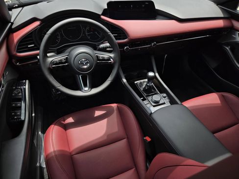 New 2026 MAZDA MAZDA3 2.5 S Hatchback w/ Premium Pkg FWD image 15