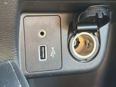 Used 2020 Nissan Versa S image 14