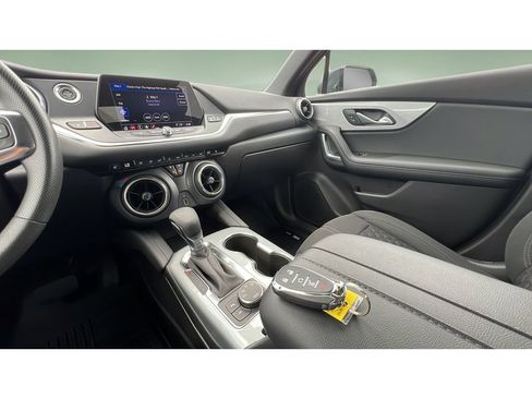 Certified 2022 Chevrolet Blazer LT AWD/4WD image 20