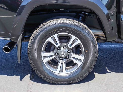 Certified 2019 Toyota Tacoma TRD Sport w/ Technology Package RWD image 9
