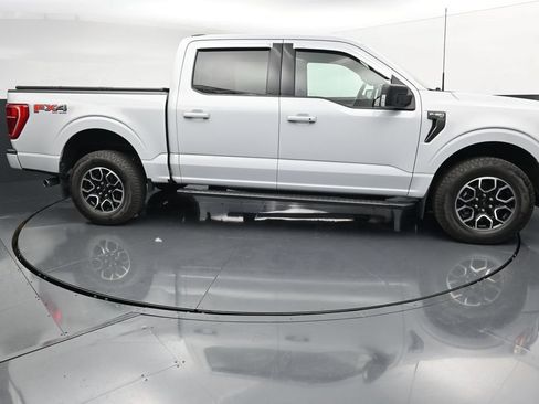 Used 2022 Ford F150 XLT w/ Equipment Group 302A High AWD/4WD image 9