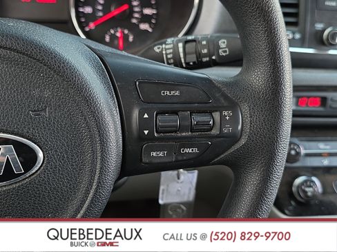 Used 2018 Kia Sedona LX FWD image 13
