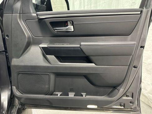 Used 2025 Toyota Tundra Platinum w/ TRD Off-Road Package AWD/4WD image 61