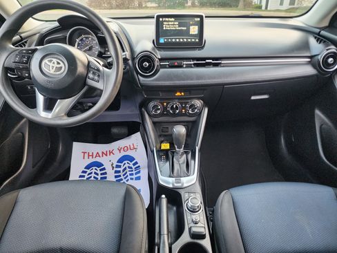 Used 2017 Toyota Yaris iA FWD image 24