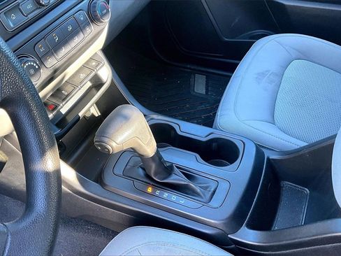 Used 2019 GMC Canyon 2WD Crew Cab w/ Convenience Package image 15