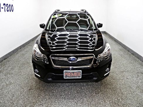 Used 2016 Subaru Crosstrek 2.0i Premium image 2