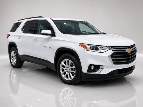 Used 2019 Chevrolet Traverse LT FWD image 7
