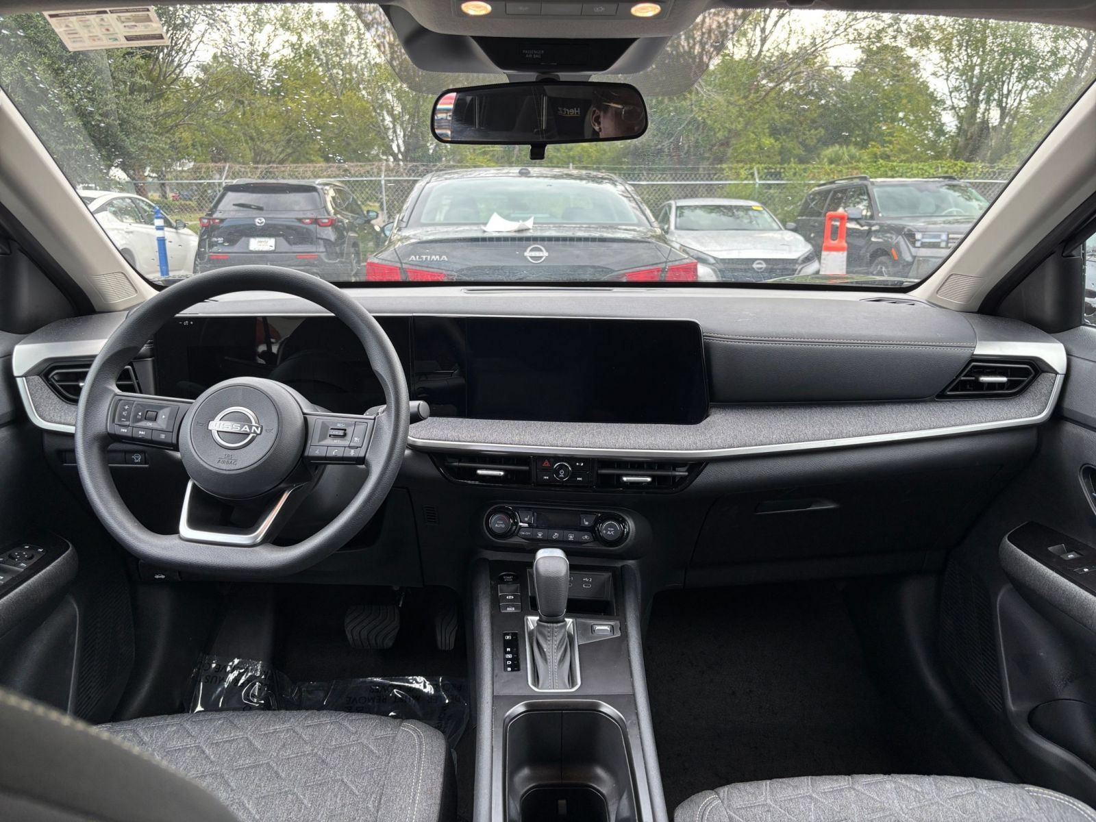 Used 2026 Nissan Kicks SV w/ Cold Weather Package FWD image 30