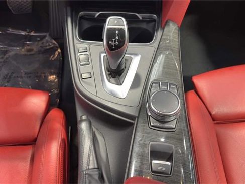 Used 2018 BMW 430i Convertible image 19