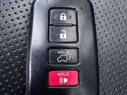 Used 2019 Toyota Highlander Limited Platinum image 52