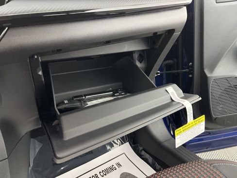 New 2026 Nissan Kicks SR w/ Illumination Package image 36