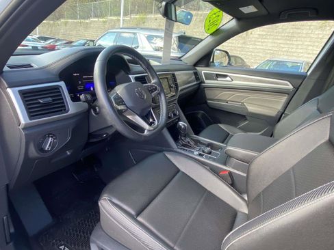 Used 2023 Volkswagen Atlas Cross Sport SE AWD/4WD image 14