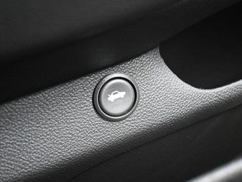 Used 2010 Chevrolet Camaro SS image 39