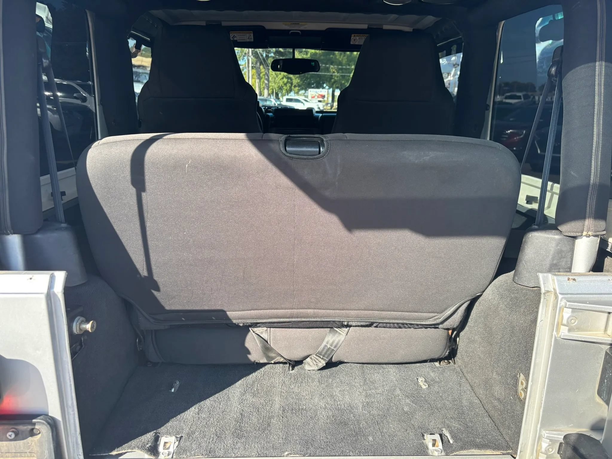 Used 2004 Jeep Wrangler 4WD w/ Dual Top Group image 18