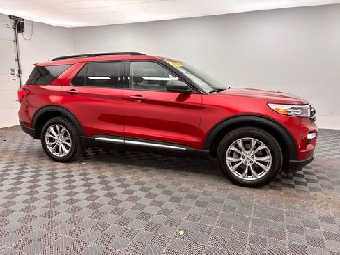 Certified 2023 Ford Explorer XLT w/ Equipment Group 202A image 8