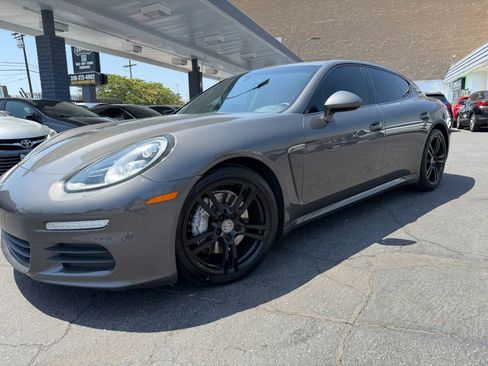 Used 2014 Porsche Panamera 4 AWD/4WD image 6