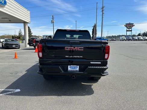Used 2025 GMC Sierra 1500 Elevation AWD/4WD image 3