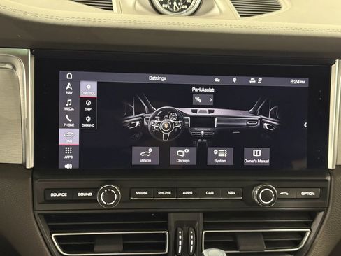 Used 2020 Porsche Macan Turbo image 36