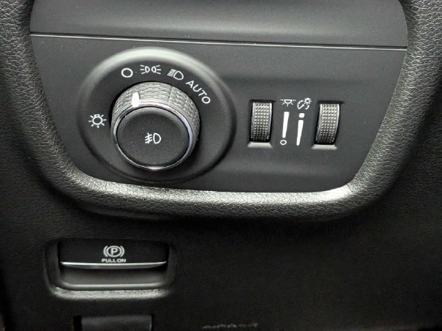 New 2027 Jeep Grand Cherokee Limited w/ Limited Altitude Package RWD image 26