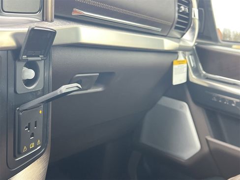 New 2025 Ford F150 King Ranch w/ FX4 Off-Road Package image 10