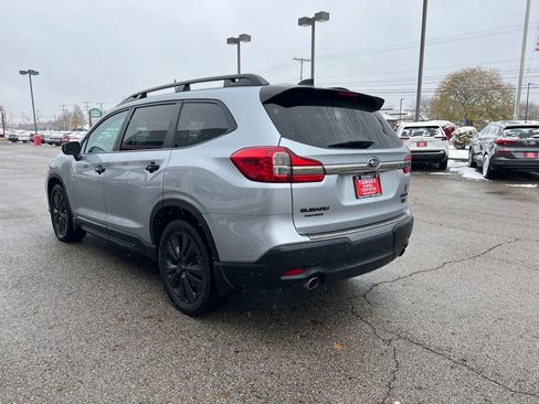 Used 2022 Subaru Ascent Onyx Edition image 3