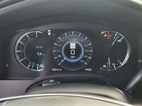 Used 2019 Cadillac Escalade ESV Premium Luxury image 25