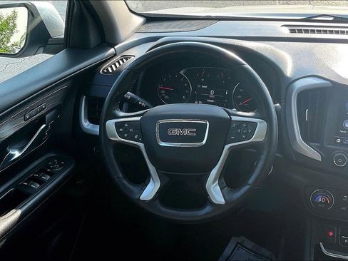 Used 2018 GMC Terrain SLT w/ Preferred Package AWD/4WD image 17