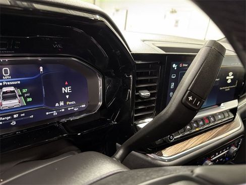 Certified 2025 Chevrolet Silverado 1500 LT w/ Convenience Package II image 27