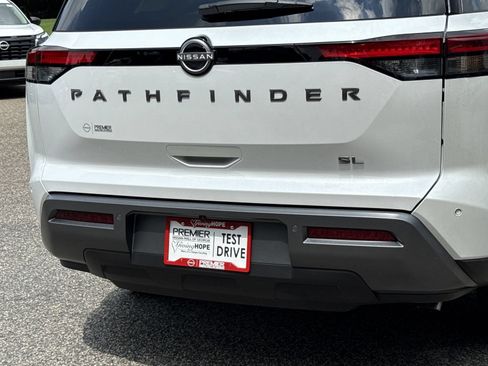 New 2026 Nissan Pathfinder SL w/ Cargo Package FWD image 24