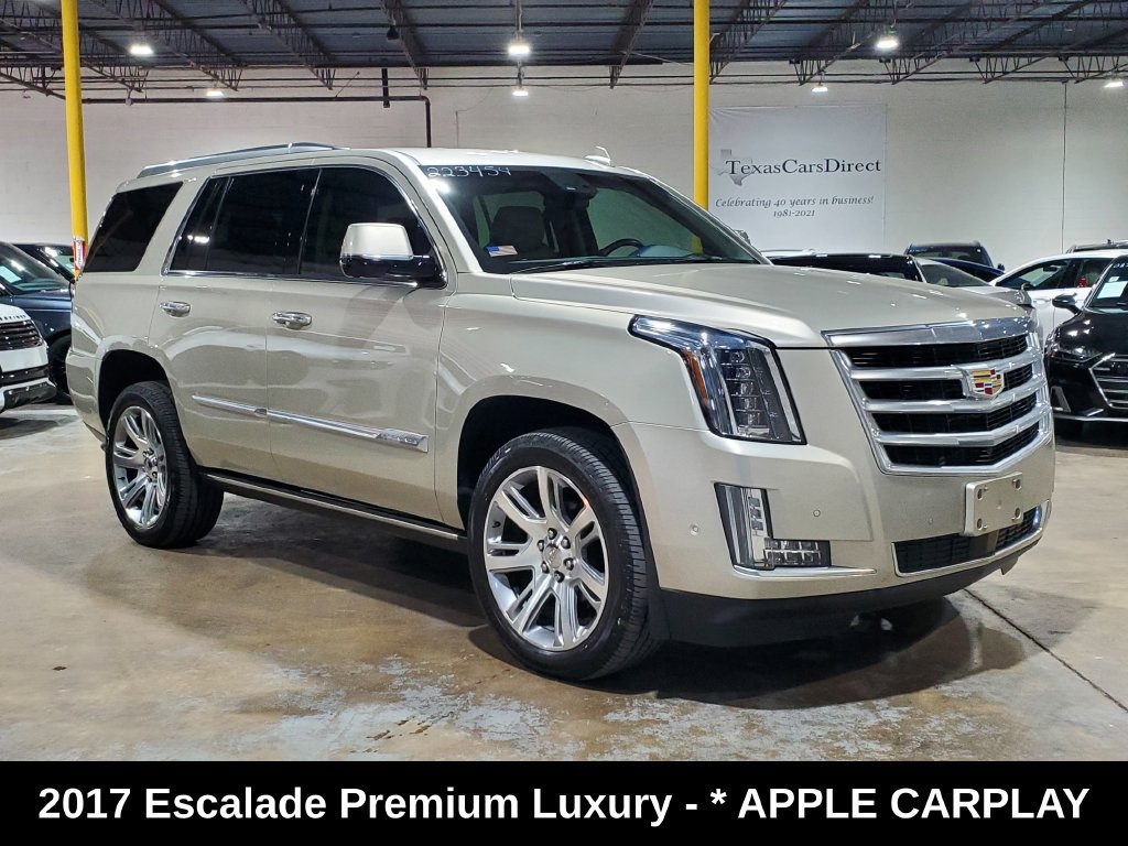 Used 2017 Cadillac Escalade Premium Luxury AWD/4WD image 3