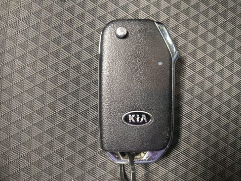 Used 2020 Kia Soul LX image 32