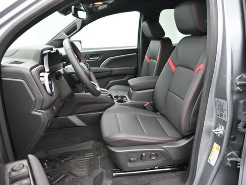 New 2025 Chevrolet Colorado Z71 w/ Technology Package AWD/4WD image 37