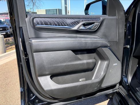Certified 2024 GMC Yukon Denali AWD/4WD image 38