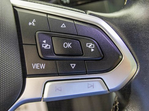 Used 2022 Volkswagen Tiguan SE w/ Panoramic Sunroof Package AWD/4WD image 32