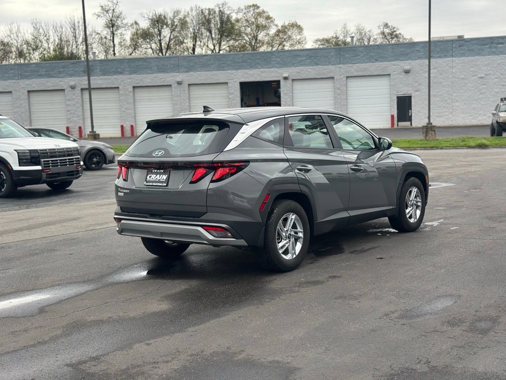 New 2025 Hyundai Tucson SE FWD image 8