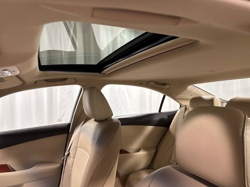 Used 2011 Lexus ES 350 FWD image 26