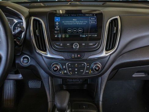 Used 2023 Chevrolet Equinox LT FWD image 13