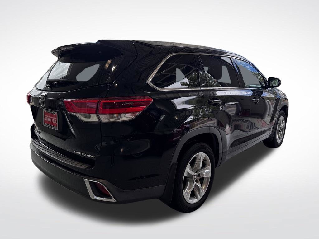 Used 2017 Toyota Highlander Limited AWD/4WD image 9