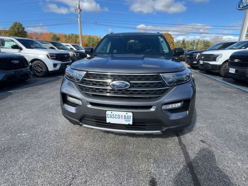 Used 2022 Ford Explorer XLT w/ Equipment Group 202A AWD/4WD image 14