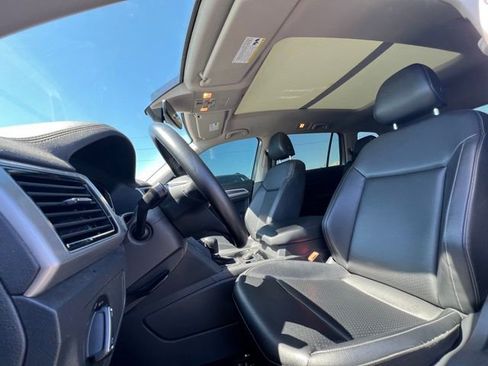 Used 2019 Volkswagen Atlas SEL AWD/4WD image 18