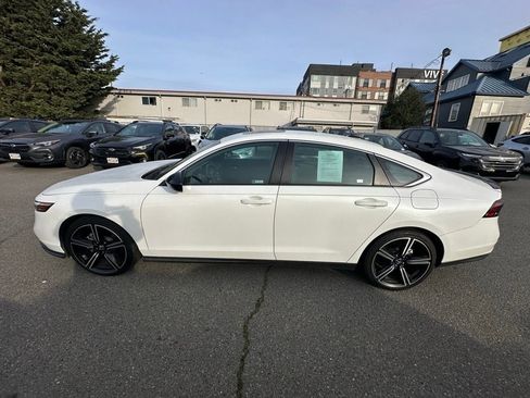 Used 2024 Honda Accord Sport image 4