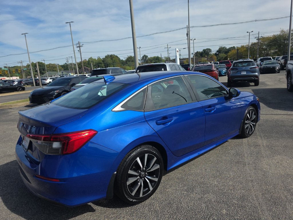 Used 2022 Honda Civic EX image 5