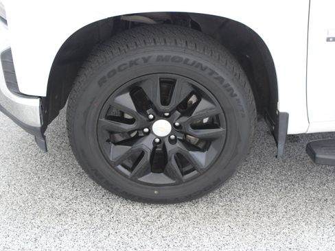 Used 2021 Chevrolet Silverado 1500 LT w/ Safety Package RWD image 12